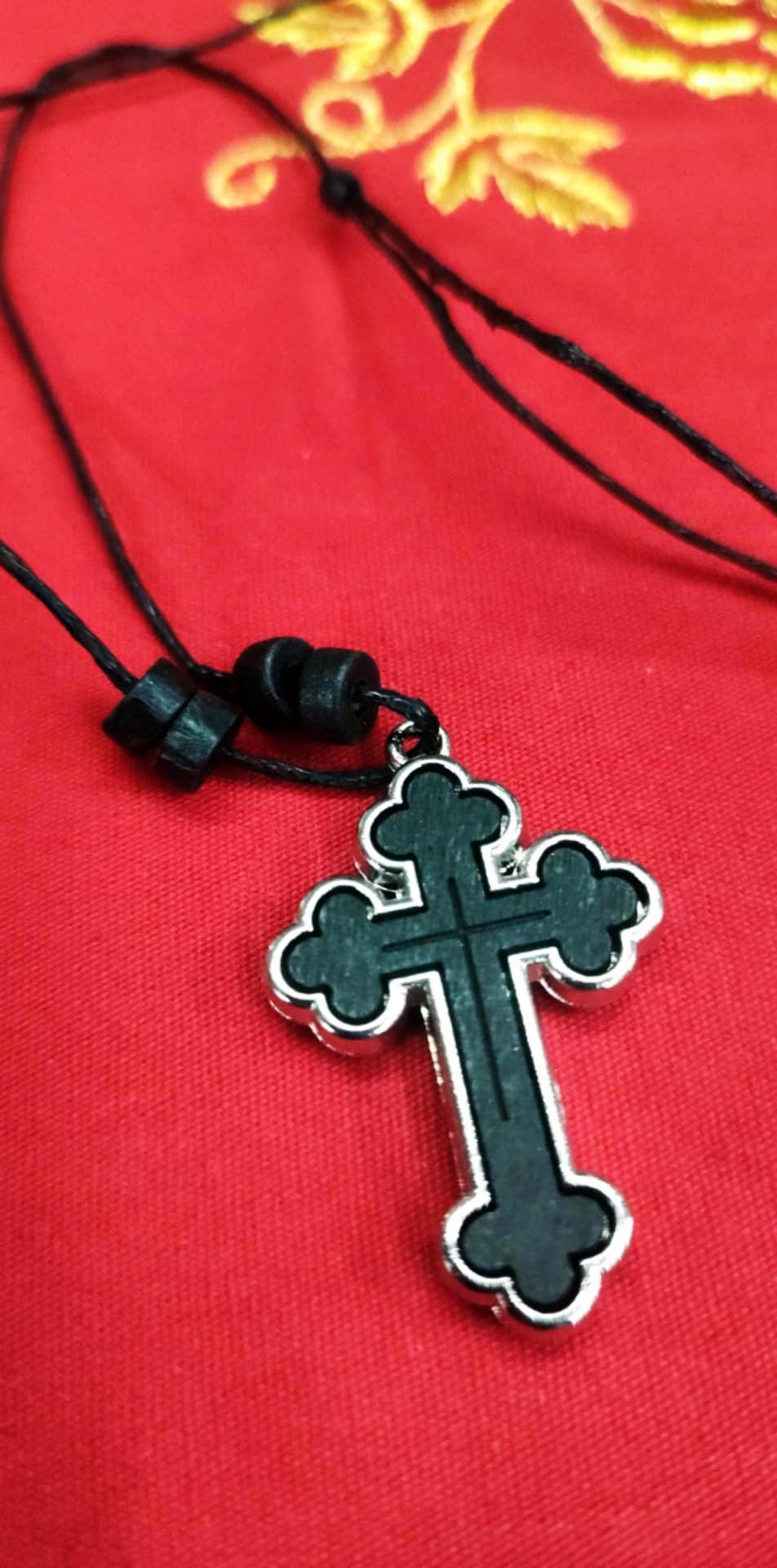 木製十字架ネックレス：聖油、レザーチェーン（1.57インチ） - Etsy 日本