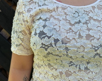 Cream white lace vintage blouse Sheer Lace Blouse Elastic Summer Blouse Floral Vintage Romantic Bohemian Medium Size Shirt