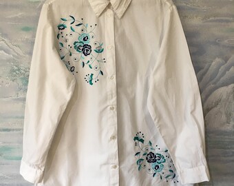 Bestickte Baumwollbluse, langärmliges Top mit Knöpfen (extra groß)