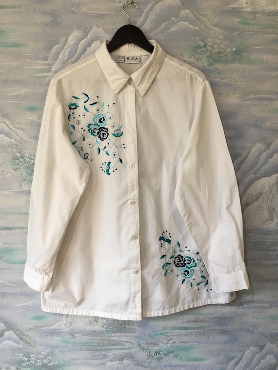 White Embroidered Blouse Long Sleeve 