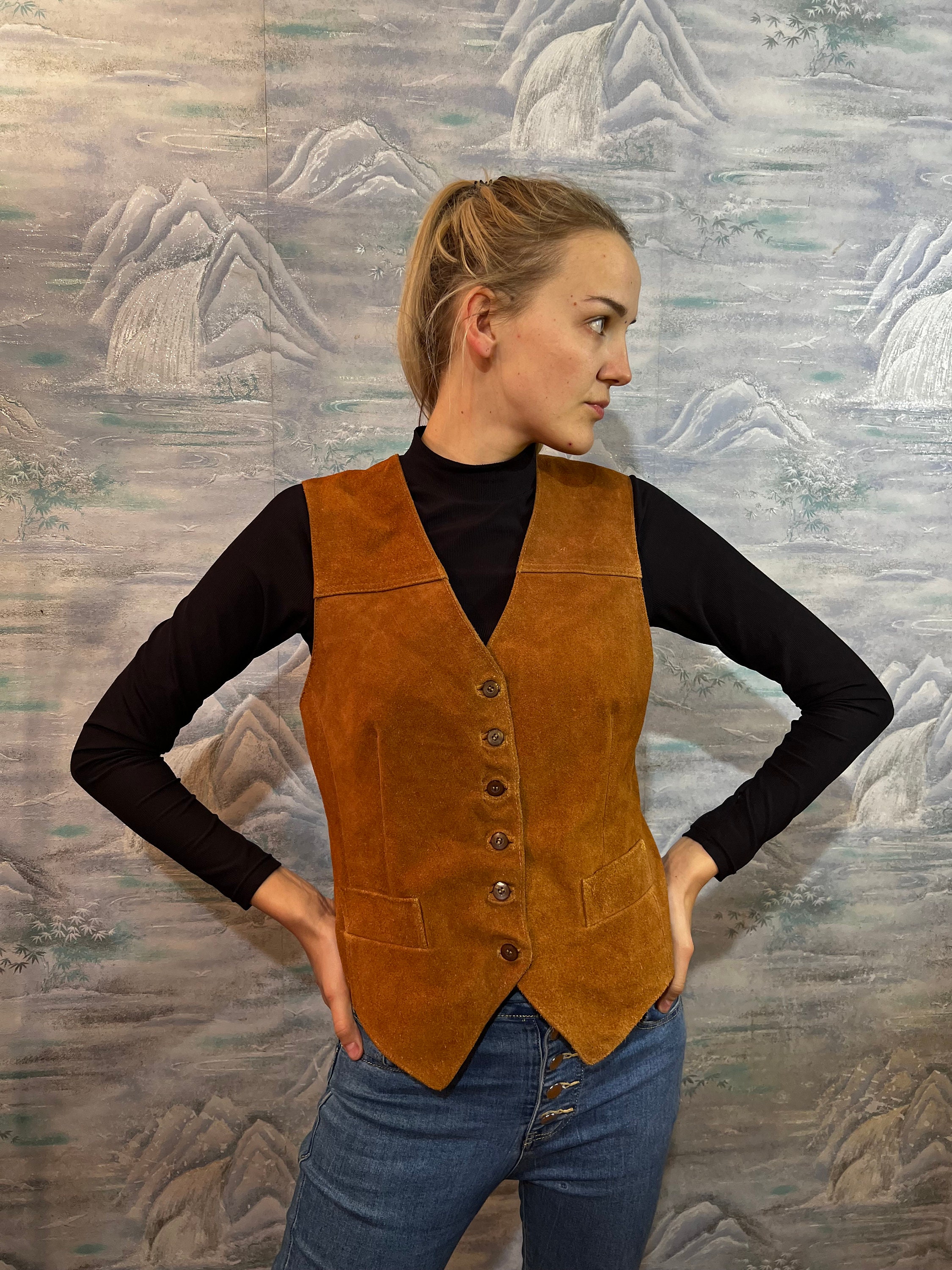 Ride In Style: The Ultimate Guide To Denim Motorcycle Vest – FALCON SUEDE - Foto 8