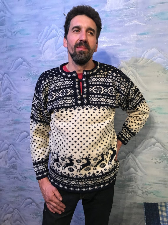Vintage Unisex Christmas Sweater Scandinavian Wool
