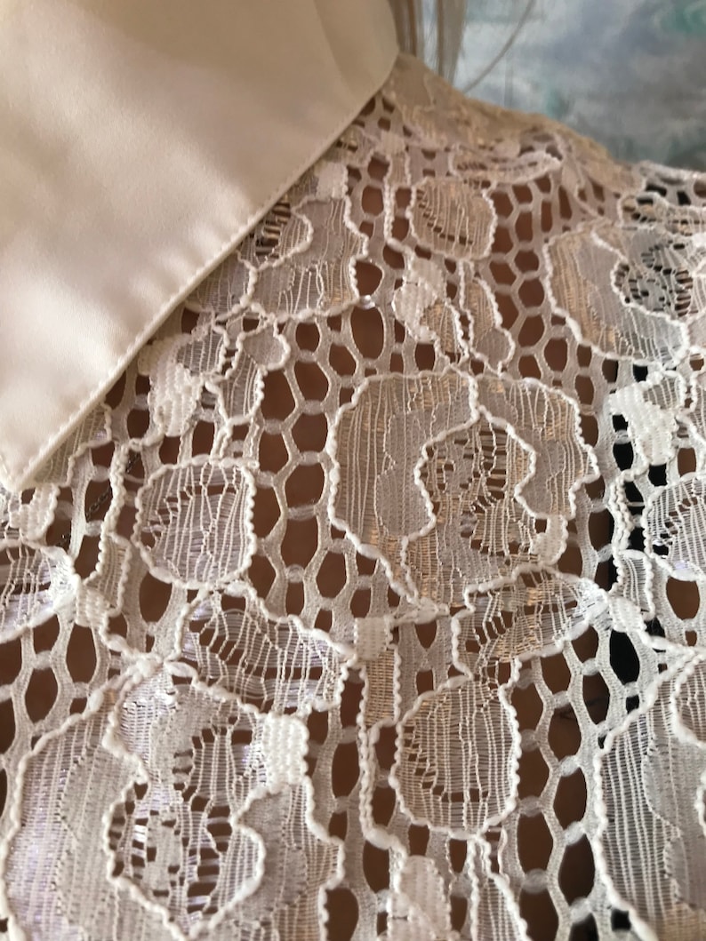 Vintage Ivory White Sheer Lace blouse Long Sleeve See Through Lace Blouse Top Vintage Lace Top Medium to Large Size