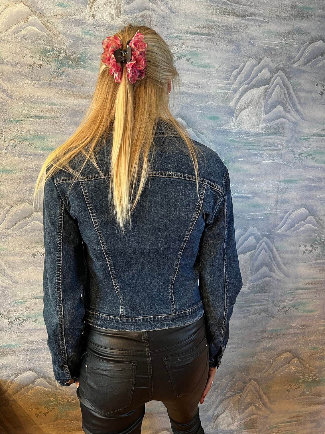 Womens Denim Jacket Button Up Blue Jeans Jacket Denim Jacket Grunge Jeans Jacket Medium to Large Size, foto 3 di 5