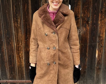 Bruine Womens Schapenvacht Jas Warme Jas Bovenkleding Chocolade Bruine Kraag Warme Dames Winterjas Maat Medium