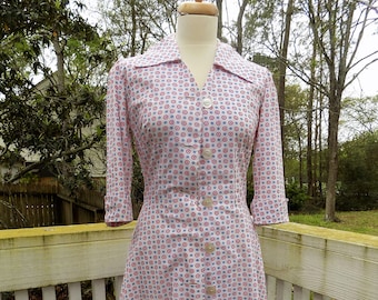 Vintage 40's 50's Patriotic July 4th  Picnic Red White Blue Atomic Print 3/4 Sleeve Cotton Button Down Fit & Flare Day Dress Size Small