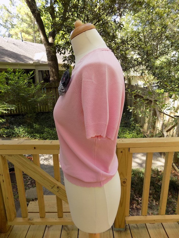 Vintage 40's 50's Pink V-neck Pointelle Scalloppe… - image 4