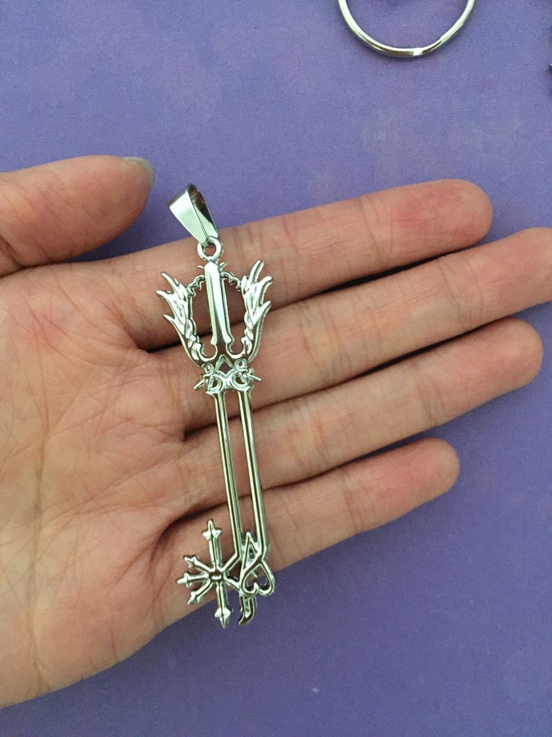 Kingdom Hearts Keyblade necklace, Kingdom Hearts Oathkeeper, Necklace, Oathkeeper Key Chain, Ultima keyblade, Oblivion keyblade image 6