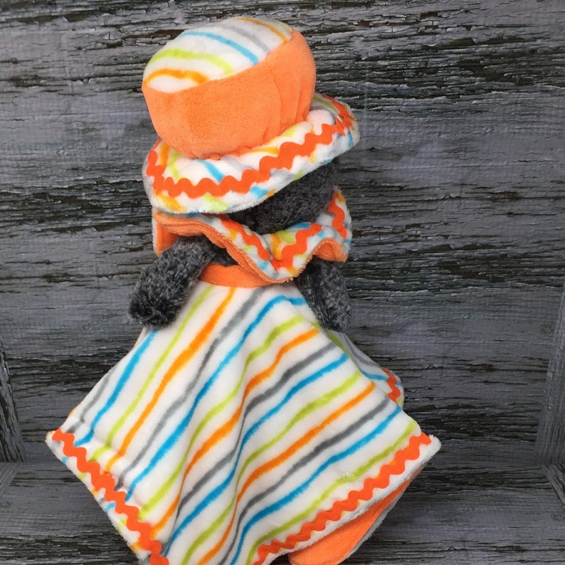 Stuffed Plush Toy Travel Blankie Gift for Boy or Girl Penguin Fleece Blanket Buddy for Kids Animal Snuggle Lovey for Baby or Child/'s Room
