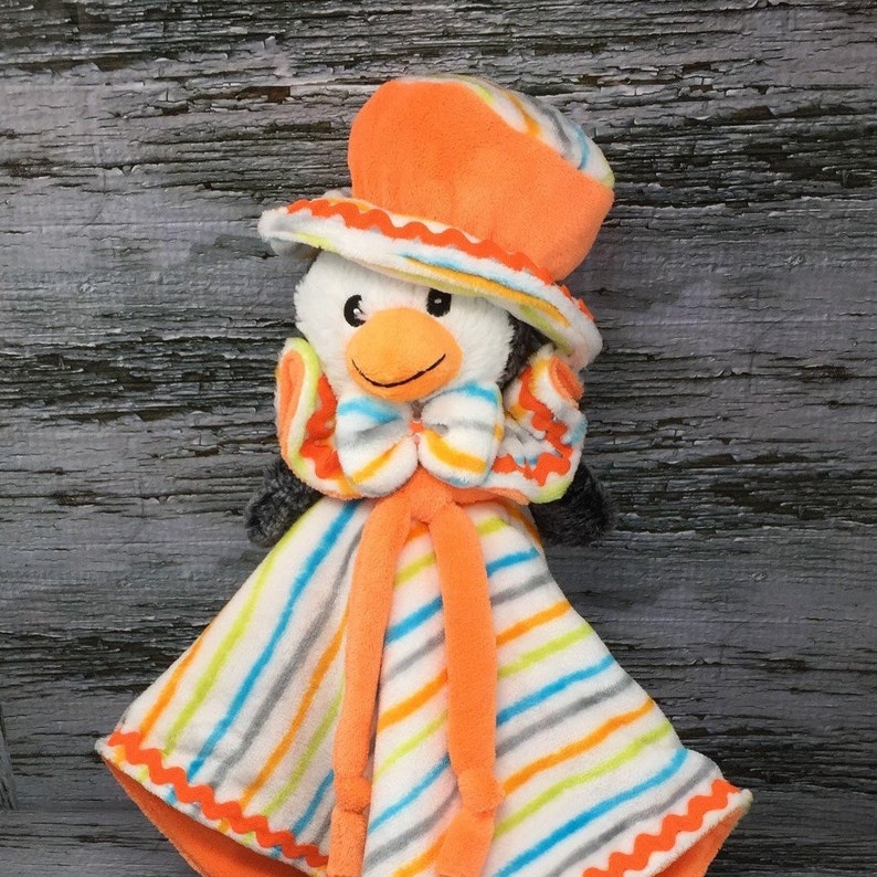 Stuffed Plush Toy Travel Blankie Gift for Boy or Girl Penguin Fleece Blanket Buddy for Kids Animal Snuggle Lovey for Baby or Child/'s Room