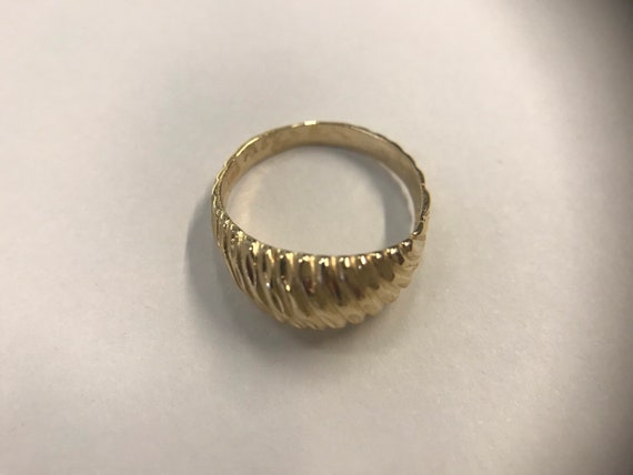 14k Gold Domed Ring, Twisted Pattern Band, Size 5… - image 7