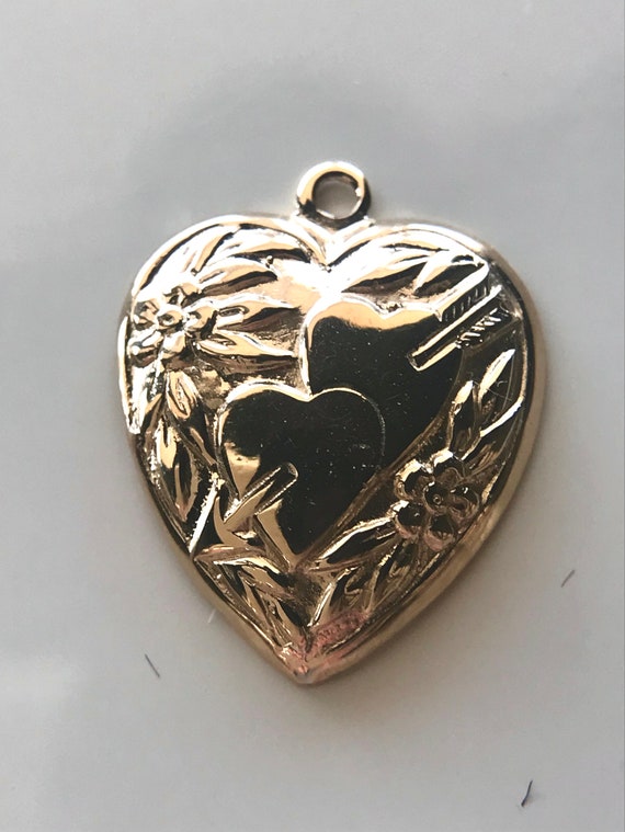 14k yellow Victorian heart charm, vintage gold cha