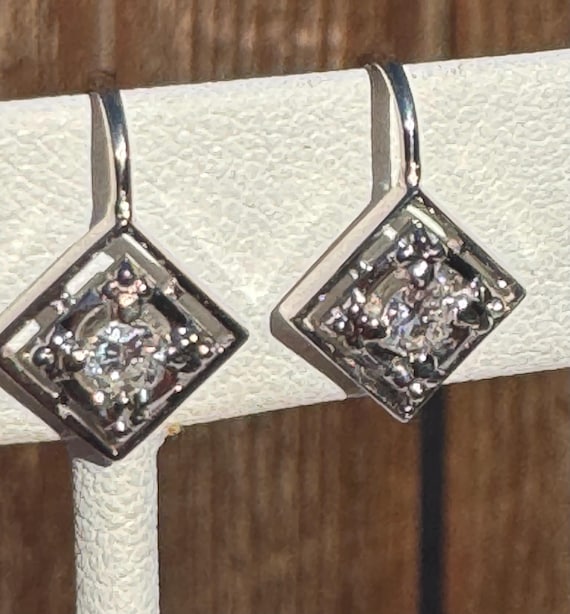 14k White Gold Diamond Earrings: Antique Style Dangle Earrings