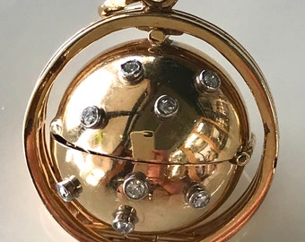 14k space ball pendant, custom planet pendant, Locket with photo frames