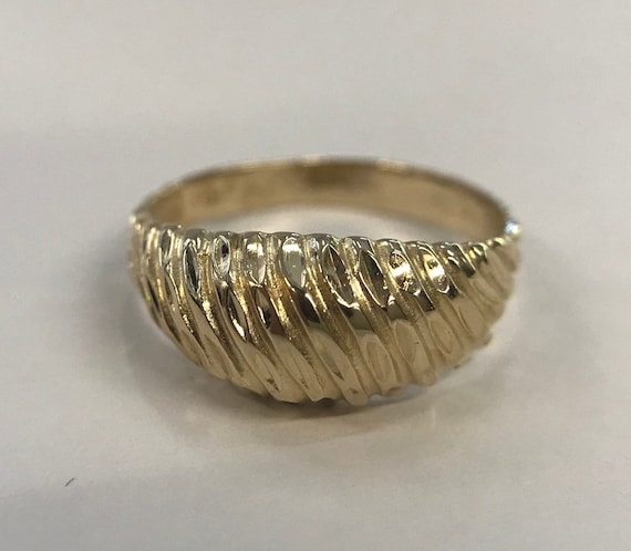 14k Gold Domed Ring, Twisted Pattern Band, Size 5… - image 1