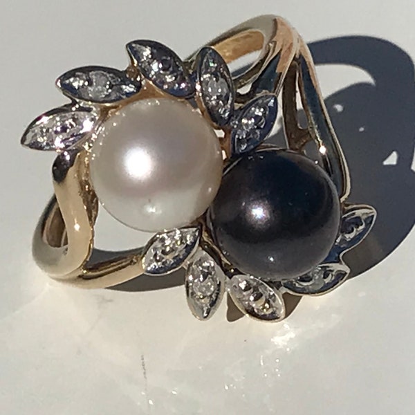 14k gold pearl ring, black & white pearl ring,