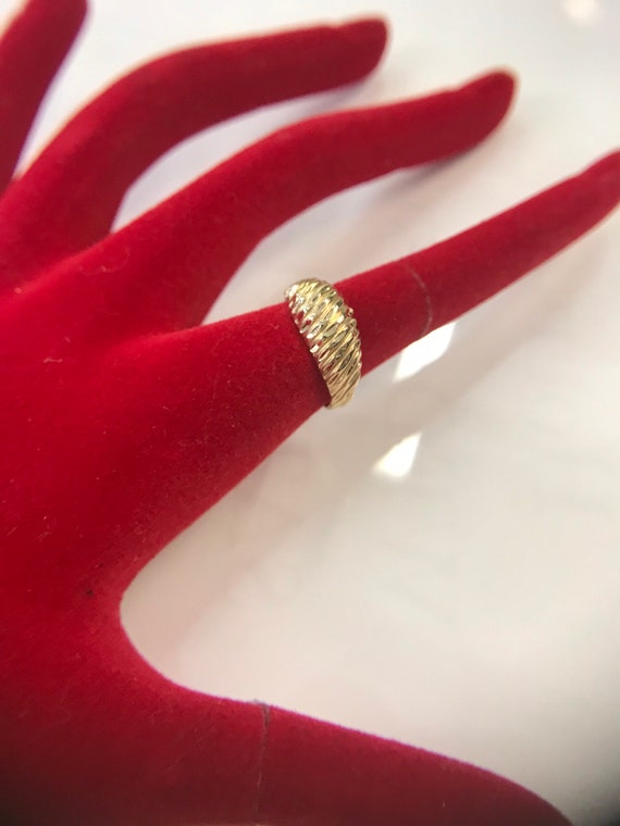 14k Gold Domed Ring, Twisted Pattern Band, Size 5… - image 6