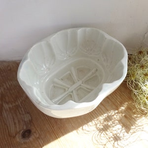 Antique jelly mould, white ironstone pudding mould. Antique ceramic jelly mould with Cathedral pattern, 800ml blancmange or dessert mould