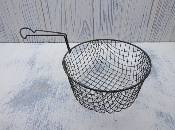 Vintage Wire Basket, Deep Fat Fryer Basket, Frying Basket, Kitchenalia,  Vintage Cooking Utensil, Plant Pot Holder, Fruit Basket, Egg Basket 