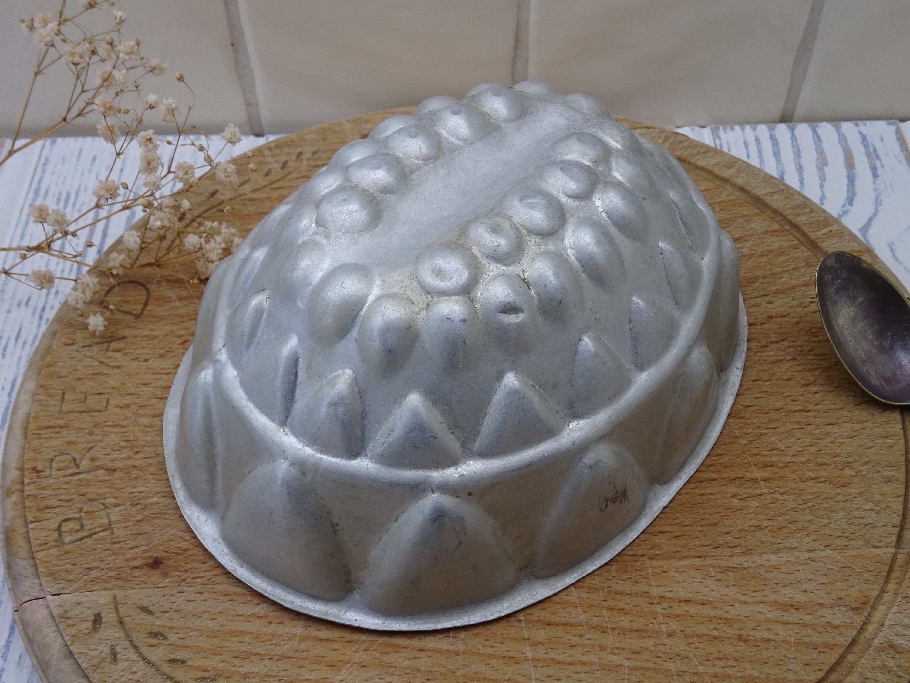 Vintage Aluminium Jelly Moulds. Oval and Circular Molds Etsy UK