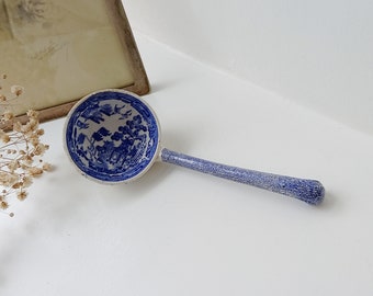 Antique Spode sauce ladle, early Victorian or Georgian Copeland & Garrett blue and white willow pattern ladle, kitchenalia, earthenware