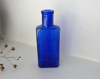 アンティークのリブ付きコバルトブルー毒瓶（コルク付き） - Etsy 日本