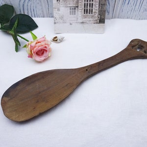 Vintage hand carved wooden spoon with big cat at top of handle, carved wood mountain lion spoon, large wooden serving spoon, ethnic art