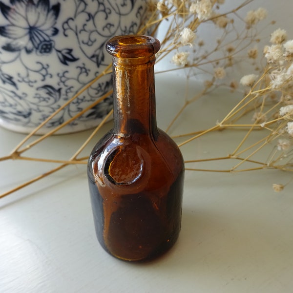 Vintage Wheaton miniature bottle, amber glass reproduction mini bottle, made in Taiwan, collectable bottle, tiny bottle, bud vase, Americana