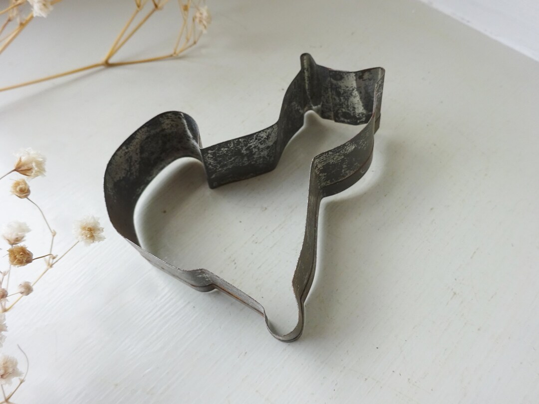 Vintage Cat Biscuit Cutter, Steel Cookie Cutter. Baking, Child's