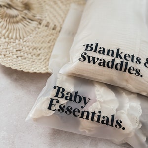 Hospital Bag Organisers x15 - MULTI SIZES | Maternity Bags | Zip Lock Reusable Bags | Mum and Baby Essentials | Baby Shower Gift