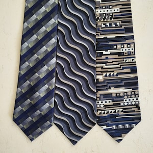 Vintage Men’s Neckties / Retro Men’s Accessories, Gray & Navy Designer Silk Tie, Waves Geometric Stripes BUY 2 TIES/ Get One FREE
