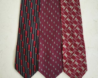 Vintage Men’s Neckties / Retro Men’s Accessories, Red & Green Tie, Men&#39;s Designer Silk Necktie BUY 2 TIES/ Get One FREE