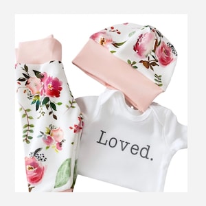 Floral Baby Outfit: Organic Cotton Leggings, Hat, and Onesie