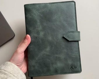 Green Leather Journal A5 for Writers, Refillable Personalized Notebook with Magnetic Closure, Christmas Gift for Journaling Lovers