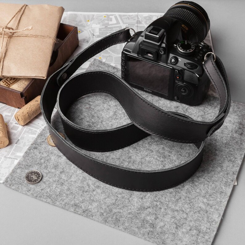 Sangle de harnais en cuir pour appareil photo Fujifilm, Canon et Nikon, sangle universelle gravée personnalisée, cadeau durable pour photographe image 5