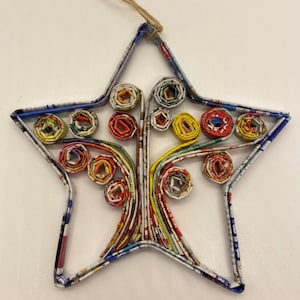 Adorno estrella, Eco-Arte, Reciclado, Papel acolchado, Decoración de Navidad, Decoración artesanal reciclada, Arte de pared, Tarjeta de acolchado, Adorno de acolchado