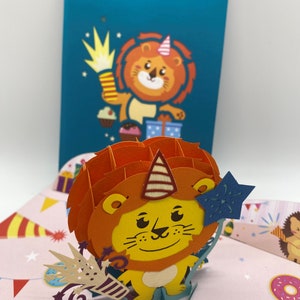 Lion Card, carte pop-up, carte pop-up 3D, carte popup, carte popup 3D, papier poppin, carte de vœux, carte popup papier, carte de vœux