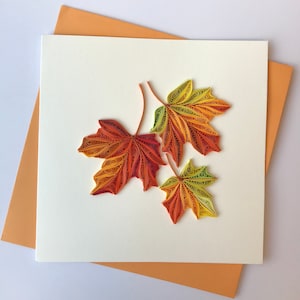 Cartão de felicitações com folhas de outono, cartão de felicitações com quilling, cartão de felicitações feito à mão, cartões com quilling, cartões com quill, cartão de felicitações