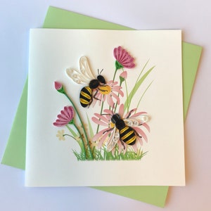 Cartão Bee's On Flower, Cartão de felicitações Quilling, cartão de felicitações feito à mão, cartões quilling, cartões quilled, Cartão de felicitações