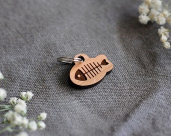 Wooden Fish Cat ID Tag / Cat Tag / Cat Name Tag / Engraved Cat Tag / Cat ID Tag / Personalized Cat Tag