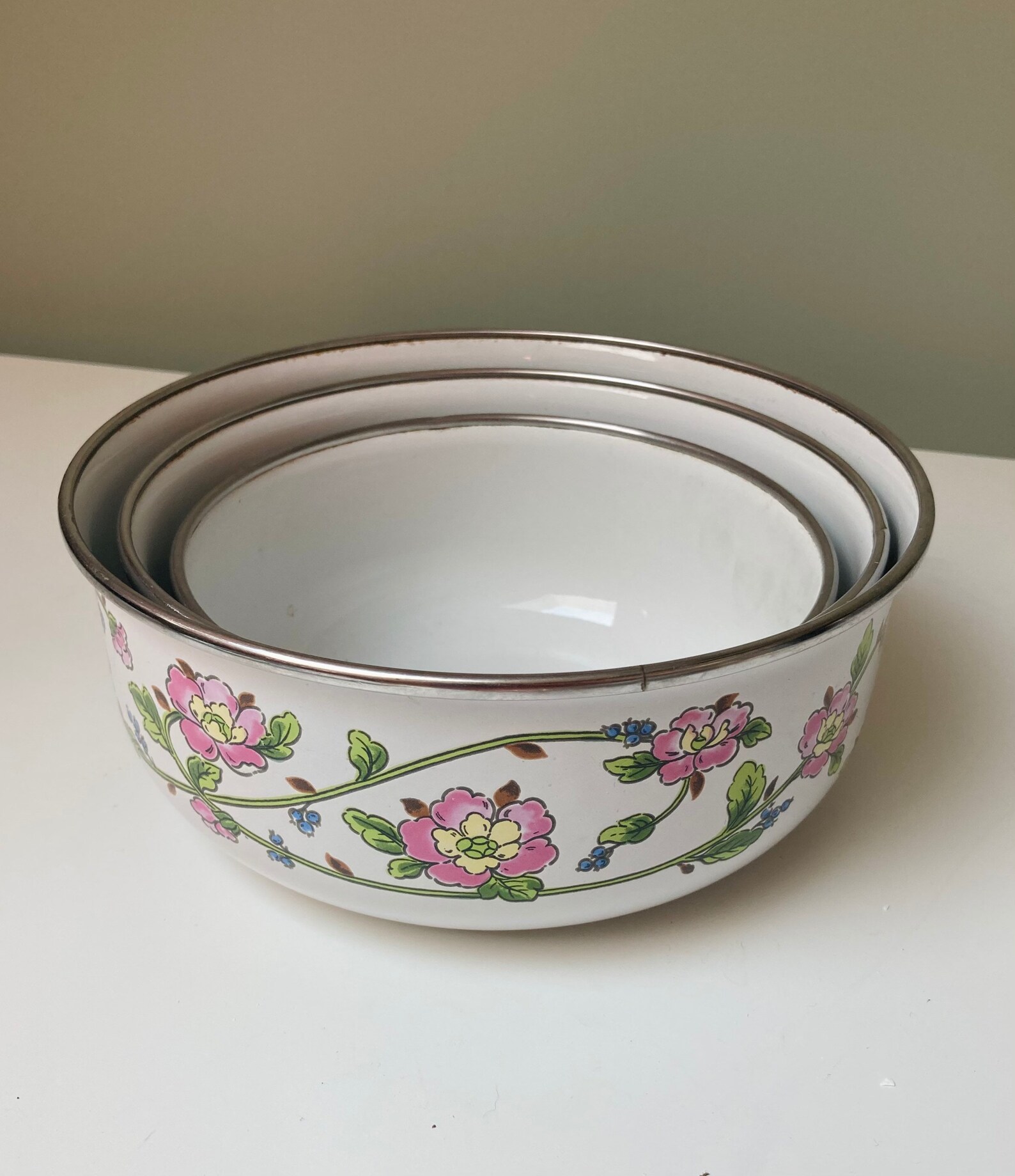 Kobe Kitchen Floral Enamel Nesting Bowls Etsy