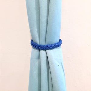 Royal Blaues Makramee Vorhanghalter mit Rustikaler Jute Quaste