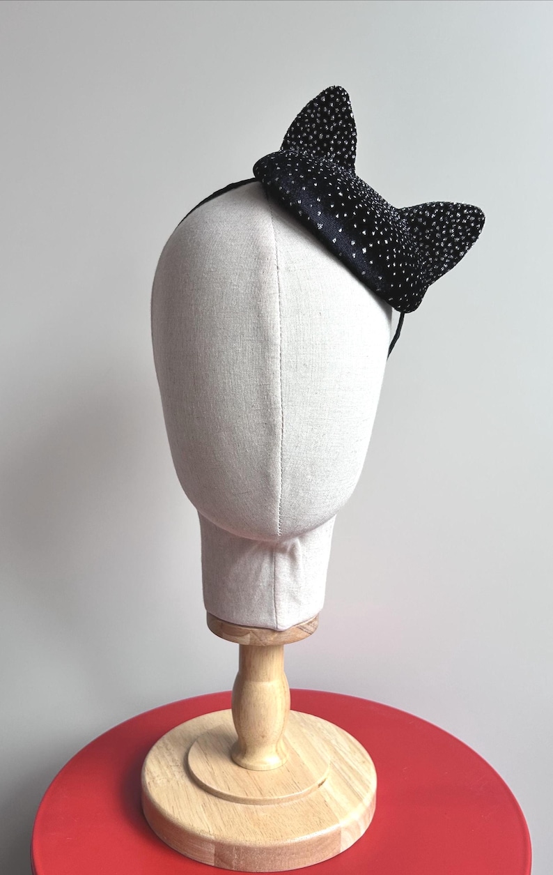 Black Cat Mini Hat - Handmade Item - Fascinator Hats