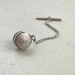 Vintage Swank Circle Tie Tack jaren 60 zilverkleurige metalen stropdasspeld met ketting