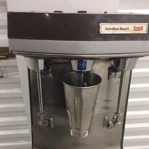 Hamilton beach scovill milkshake mixer top