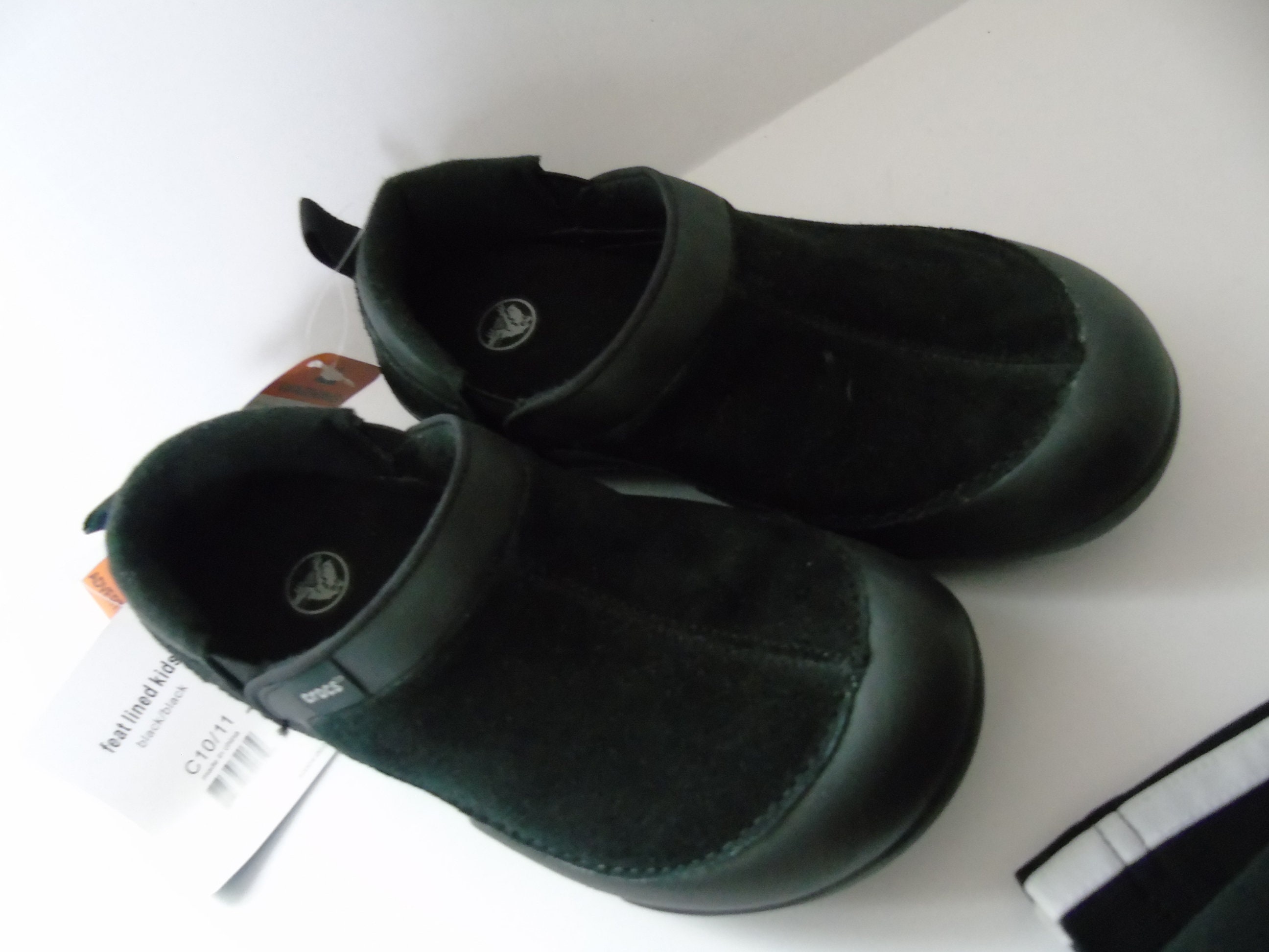 felt lined crocs