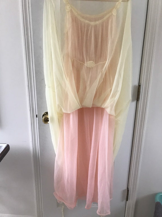 Vintage  1950's Grecian Style Peignoir Sheer Two … - image 9