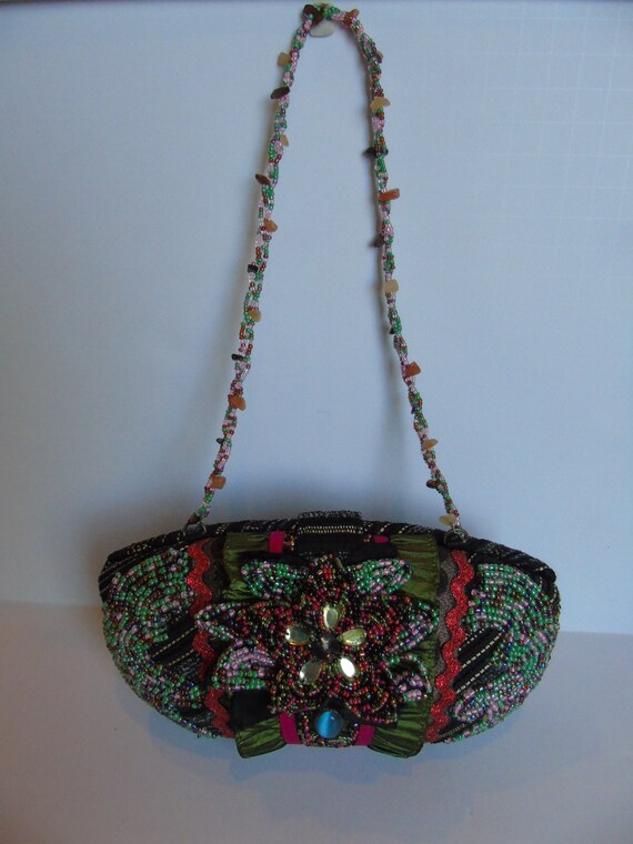 Golden Stone Sequin Work Handcrafted Evening Handbag at Best Price in New  Delhi | Colour Kraft