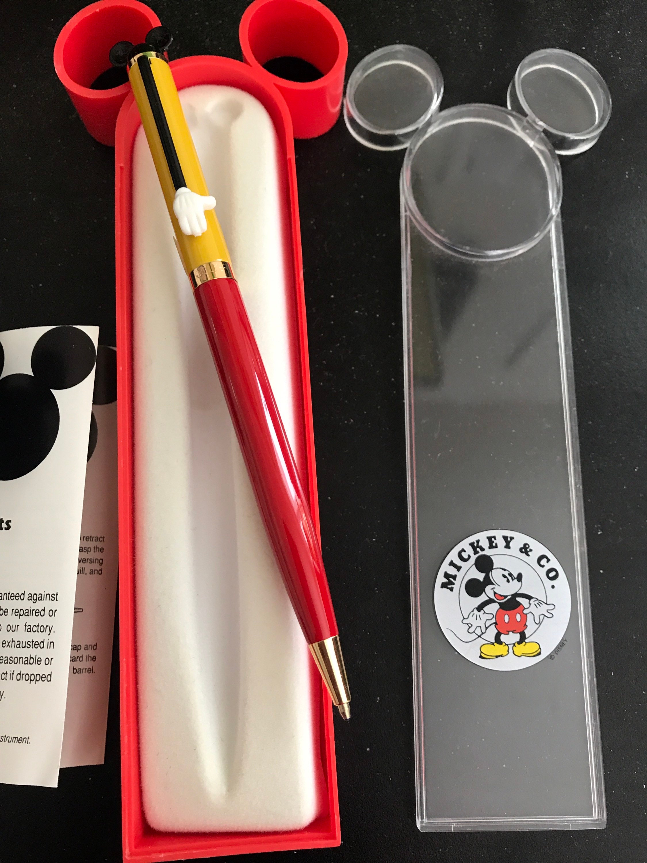 Tradineur- Plumier de Mickey Mouse, ideal para la escuela, de color azul y  rojo, con 44 piezas entre boligrafos, rotuladores, la