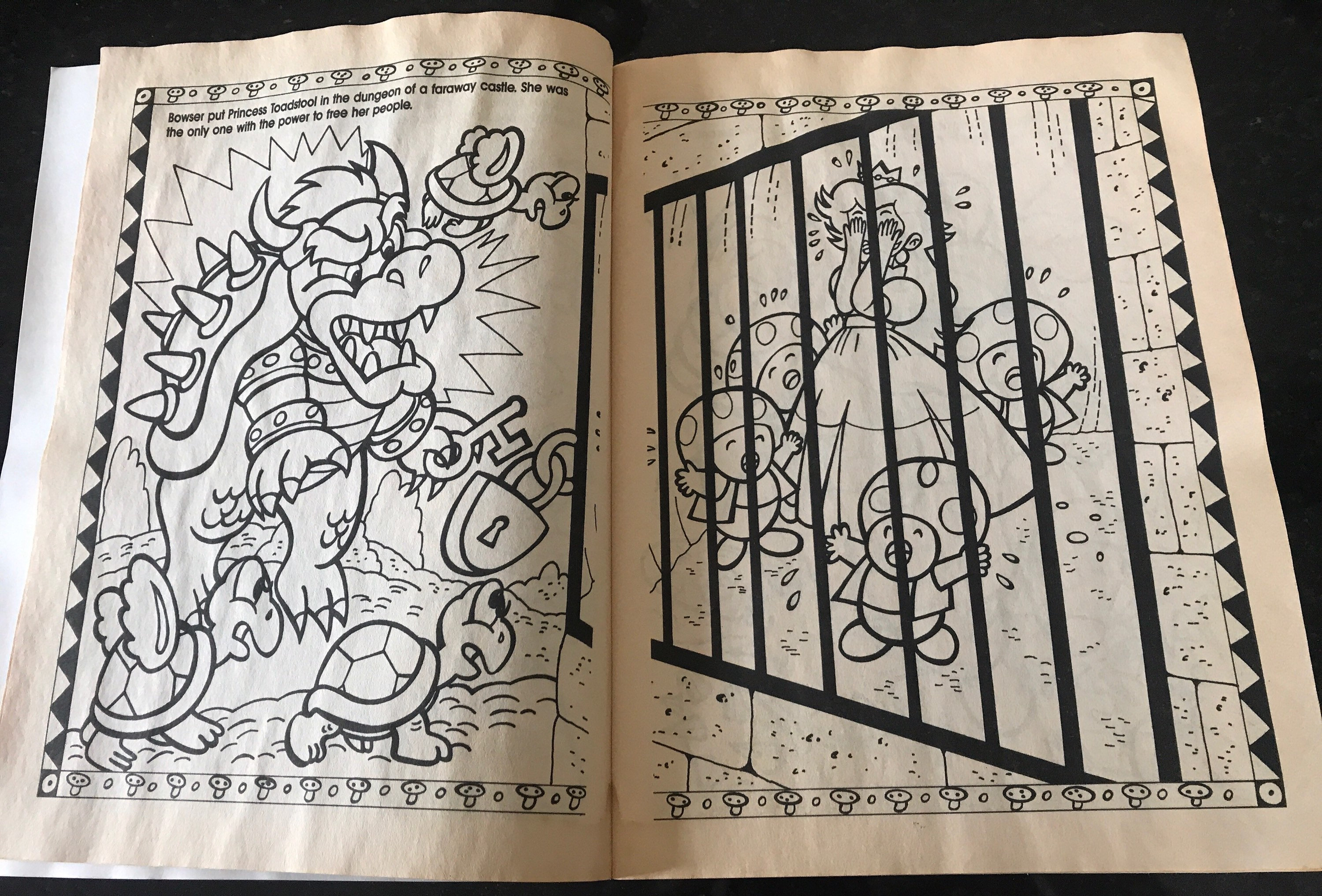 Vintage 1989 Nintendo Super Mario Bros. - Coloring Book - 95% unused pls  read de